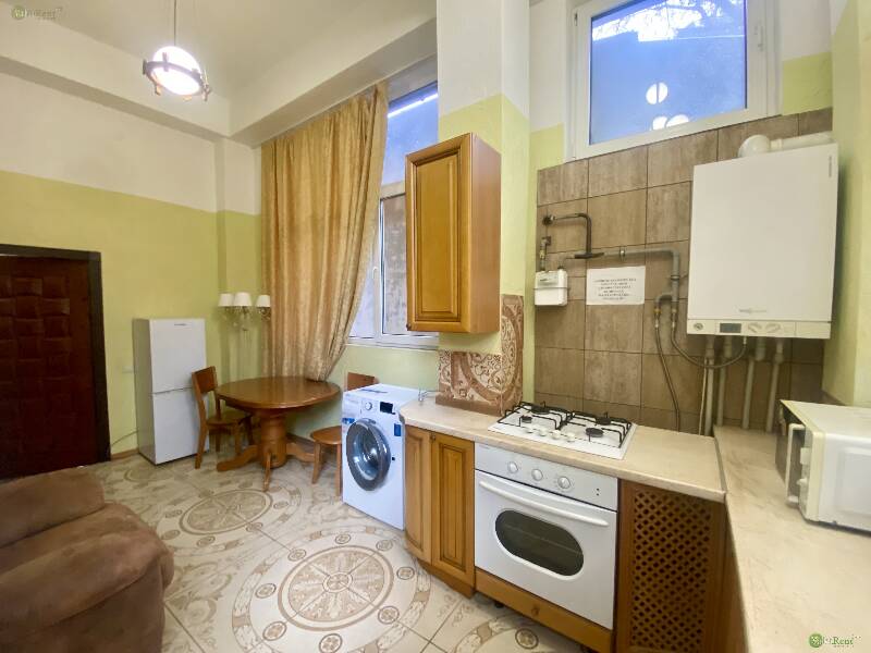 Фото: Однокомнатные апартаменты в гостевом доме в Ялте на улице Боткинской