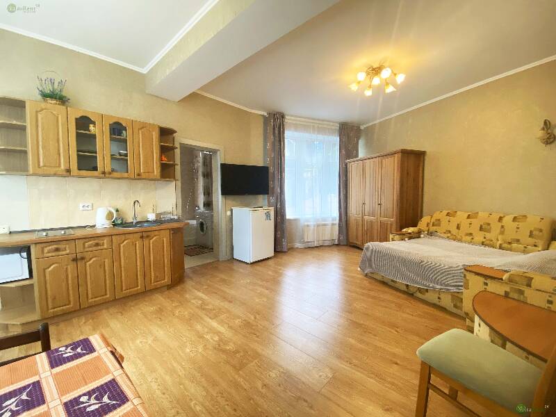 Фото: Двухкомнатные апартаменты в гостевом доме возле Приморского парка в Ялте (5)