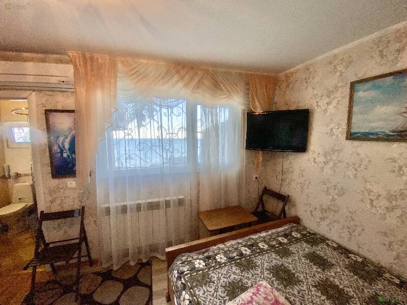 Фото: Коттедж на двоих. Массандровский пляж