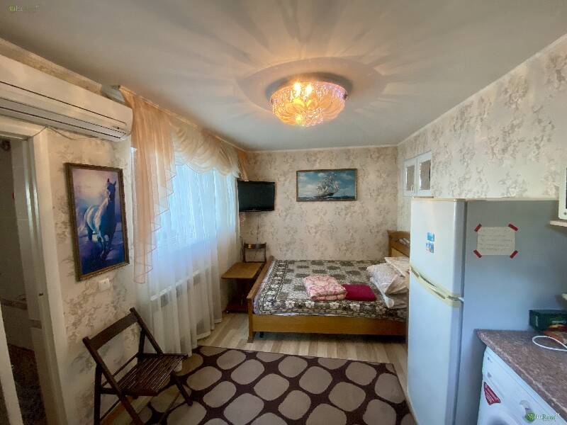 Фото: Коттедж на двоих. Массандровский пляж