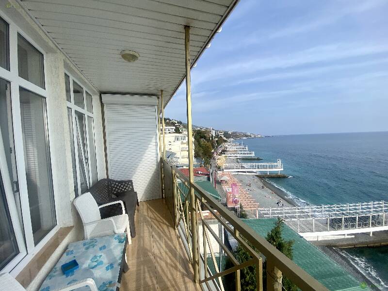 Фото: Апартаменты с видом на море. Массандровский пляж (4п)
