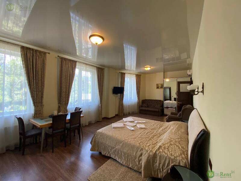 Фото: Апартаменты в частном гостевом доме-мини отеле возле набережной. Район Приморского парка
